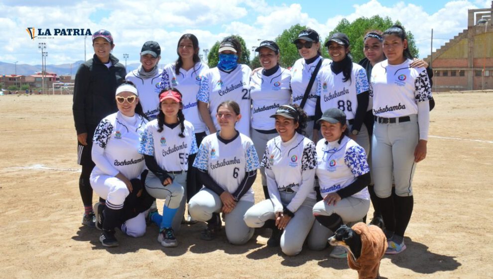 Cochabamba softbol damas campeonas en torneo nacional