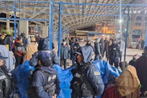 Comerciantes locales buscan autorización para vender en el Mercado Kantuta