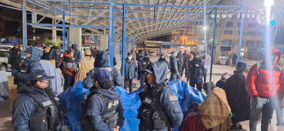 Comerciantes locales buscan autorización para vender en el Mercado Kantuta