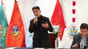 Ley para cesar a magistrados prorrogados firmada por Andrónico Rodríguez