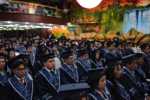 Graduación de nuevos profesionales de la UPDS Oruro