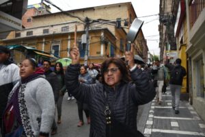 Crisis económica y de combustibles en La Paz