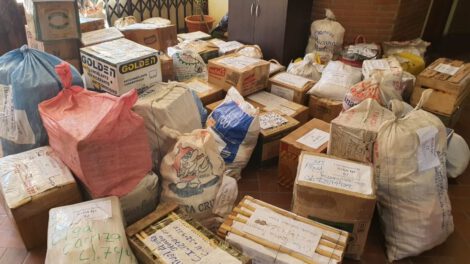 Crisis de combustible en Cochabamba afecta el transporte de encomiendas