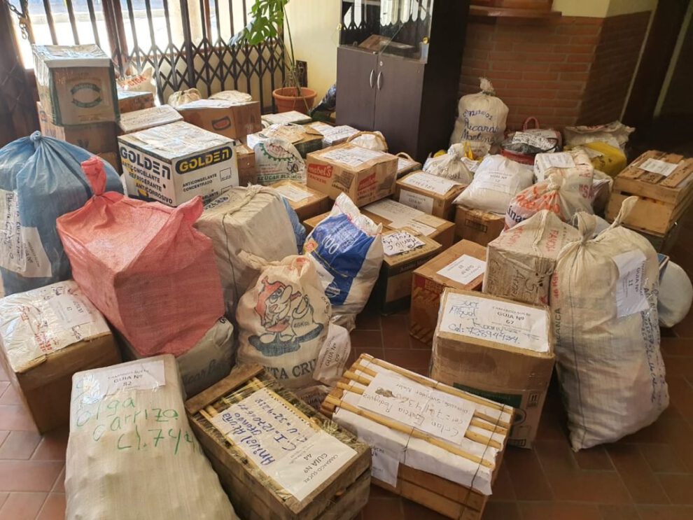 Crisis de combustible en Cochabamba afecta el transporte de encomiendas