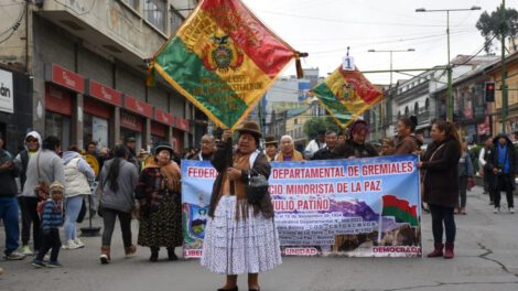 Bajas ventas comerciantes La Paz