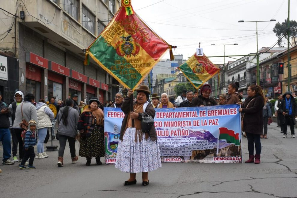 Bajas ventas comerciantes La Paz