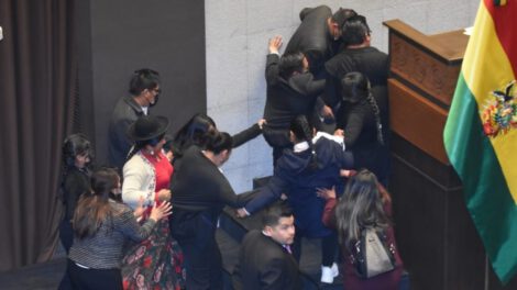 Violencia en la Cámara de Diputados de Bolivia
