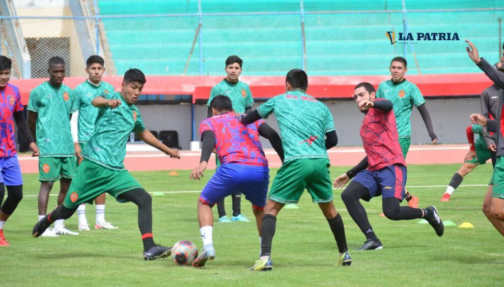 CDT Real Oruro se alista para enfrentar a Universitario en la Copa Simón Bolívar
