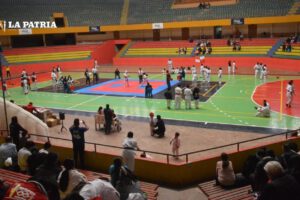 Campeonato nacional de karate en Oruro