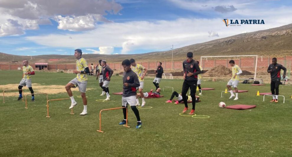 Copa Simón Bolívar entre ABB y CDT Real Oruro
