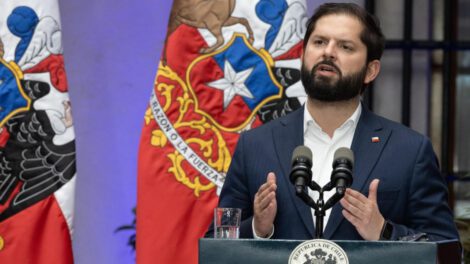 Gabriel Boric defiende su inocencia ante denuncia de acoso sexual