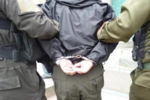 Sargento de Policía aprehendido en Viru Viru por facilitar fuga de colombiano