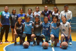 Selección femenina de baloncesto de Oruro lista para afrontar el campeonato nacional