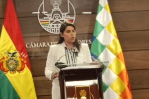 Desfalco millonario en Epcoro denunciado por Andrea Barrientos