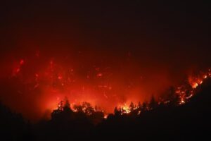 Contaminación por incendios causa 1,5 millones de muertes anuales a nivel mundial