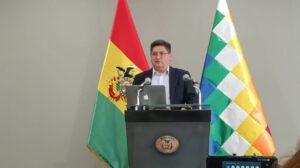 Modelo económico boliviano defendido por Marcelo Montenegro