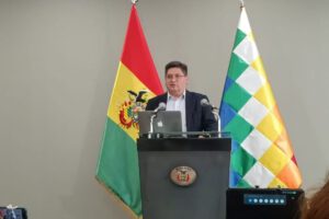 Modelo económico boliviano defendido por Marcelo Montenegro
