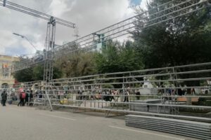 Carnaval de Oruro 2025: GAMO publica convocatoria para armado de graderías en zonas municipales