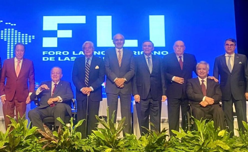 Inversión en educación destacada por Carlos Mesa en el Foro Latinoamericano de las Ideas
