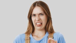 El asco y la longevidad femenina