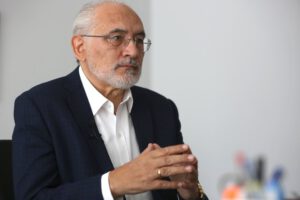 Crisis política en Bolivia según Carlos Mesa