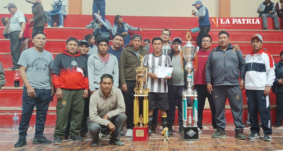 Transporte Pesado Pagador-Oruro campeón del torneo interdirectorios