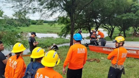 Adolescente hallado sin vida en Santa Cruz tras ser arrastrado por un canal de drenaje