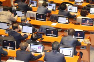 levantar la ley marcial en Corea del Sur