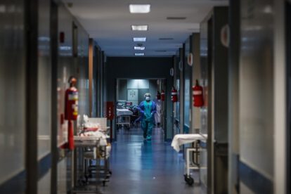Aranceles en hospitales y universidades para extranjeros no residentes en Argentina