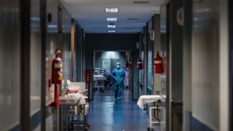 Aranceles en hospitales y universidades para extranjeros no residentes en Argentina