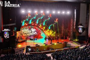 Festival Nacional de la Canción Boliviana en Oruro