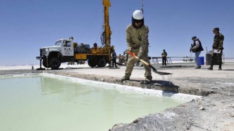 Contratos de litio en análisis por la Comisión de Diputados del MAS