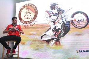 Daniel Nosiglia durante la conferencia de prensa sobre su preparación para el Rally Dakar