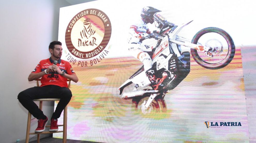 Daniel Nosiglia durante la conferencia de prensa sobre su preparación para el Rally Dakar