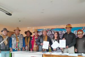 Diálogo en Cala Cala sobre proyectos mineros