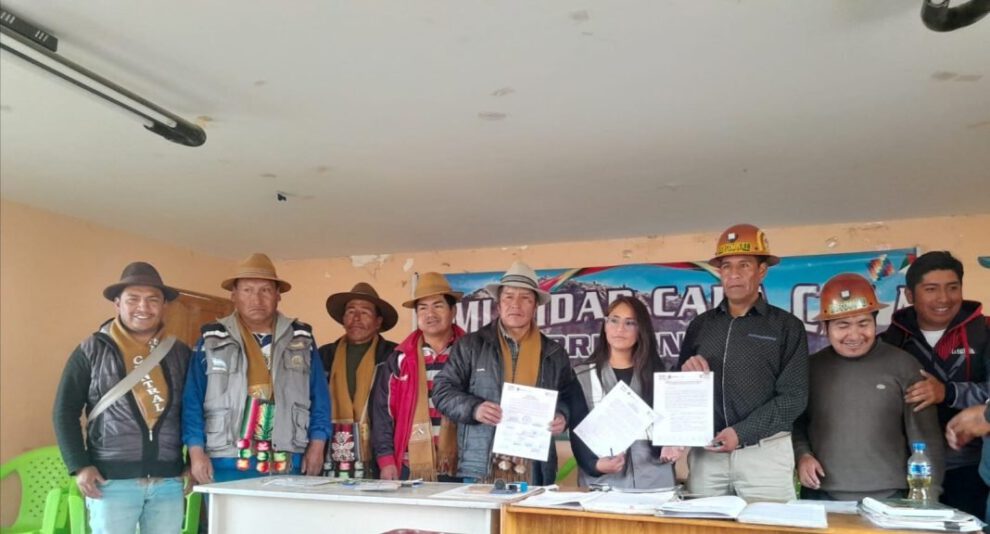 Diálogo en Cala Cala sobre proyectos mineros