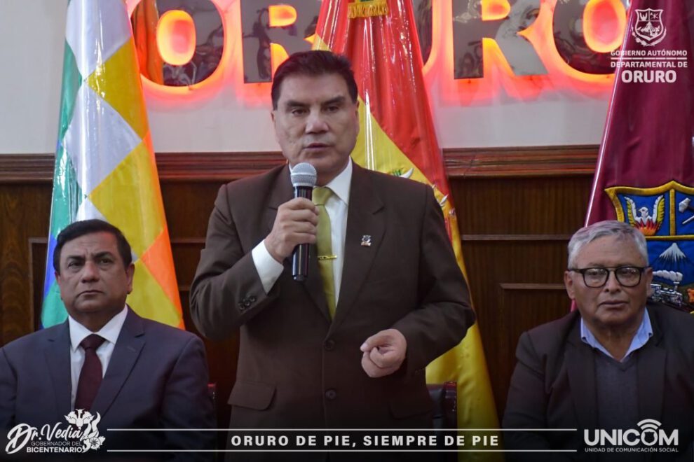 Convenio interinstitucional para potenciar colaboración académica y científica en el Salar de Coipasa