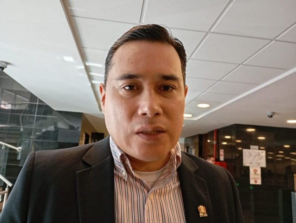 Rentas vitalicias expresidentes propuestas por Óscar Balderas