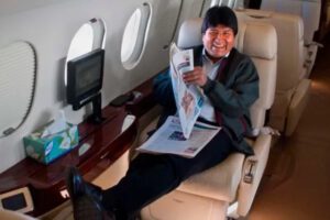 Evo Morales critica el gasto innecesario del avión presidencial