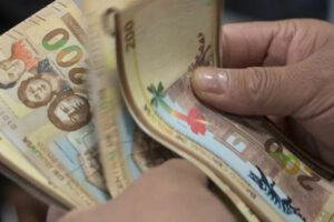 El pago del aguinaldo será otorgado a quienes hayan trabajado en una misma entidad pública durante al menos tres meses continuos en 2024