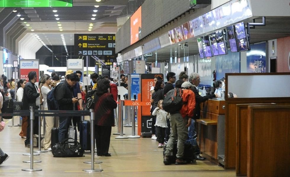 Bolivia bloquea fondos de aerolíneas según IATA