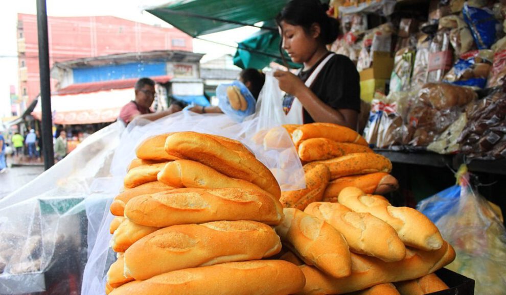 El precio del pan se mantiene en Santa Cruz