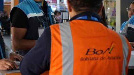 Sanciones a Boliviana de Aviación por falta de información sobre vuelos cancelados