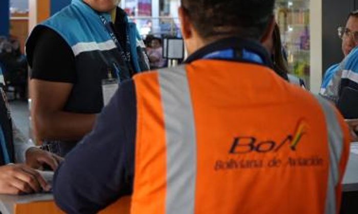 Sanciones a Boliviana de Aviación por falta de información sobre vuelos cancelados