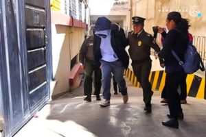 Detención de sargento policial por violación a menor