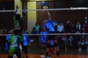 Oruro batalló pero no pudo vencer a la selección de Beni en el nacional de voleibol Sub-13