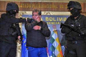 Exjefe antidroga Maximiliano Dávila extraditado a EE. UU.