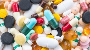 Industria Farmacéutica Bolivia necesita estrategia para fortalecer producción de medicamentos