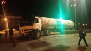 Conductor alcoholizado causa accidente en Oruro