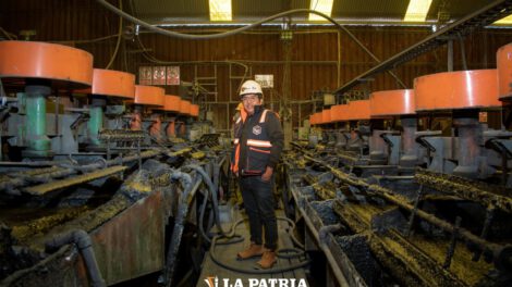 Juvenal Pablo Victorio Galarza, joven emprendedor de Oruro